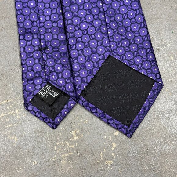 Giorgio Armani Tie Purple Geometric 100% Silk Woven Made in Italy 3.25" - Picture 5 of 5